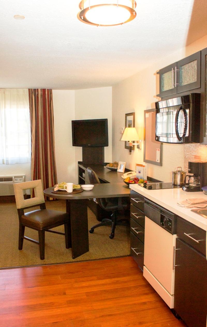 Sonesta Simply Suites Houston W Beltway Exteriör bild
