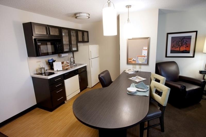 Sonesta Simply Suites Houston W Beltway Exteriör bild